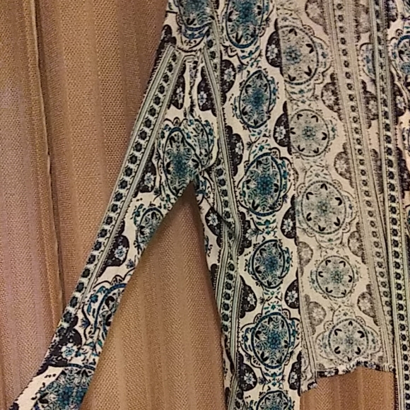 Cardigan - Picture 2 of 3